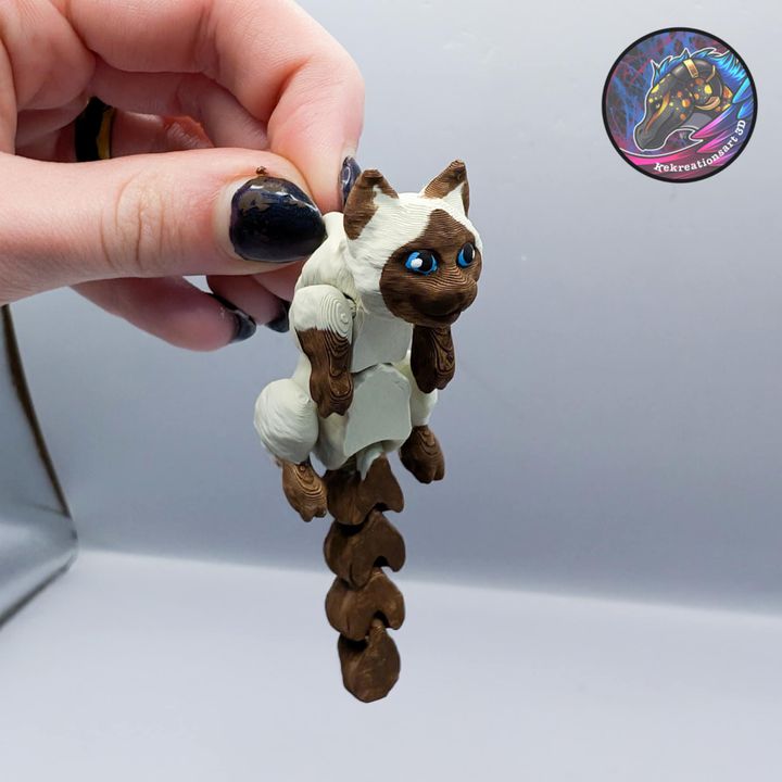 Scruffed Flexi Cat, designed by Kekreations