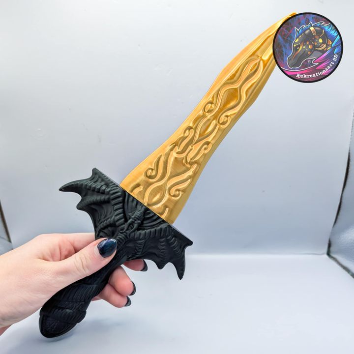Dragon Dagger, designed by Kekreations