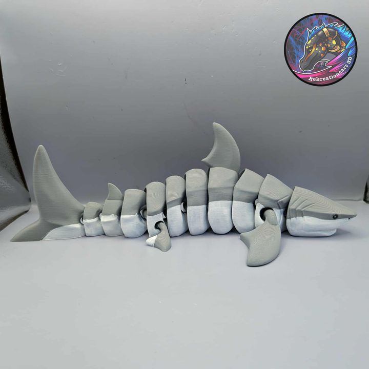 Flexi Shark, designed by Kekreations
