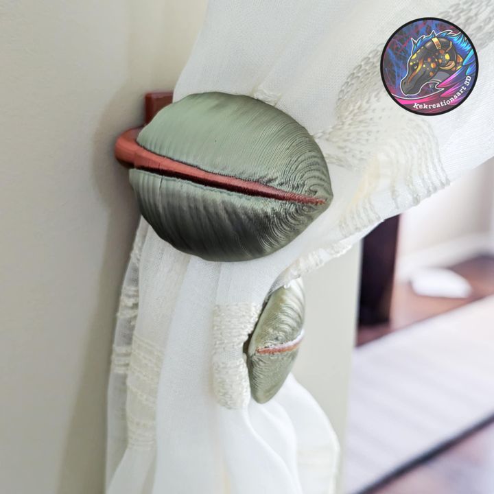 Leaf Curtain Holder, designed by Kekreations (2 pieces)