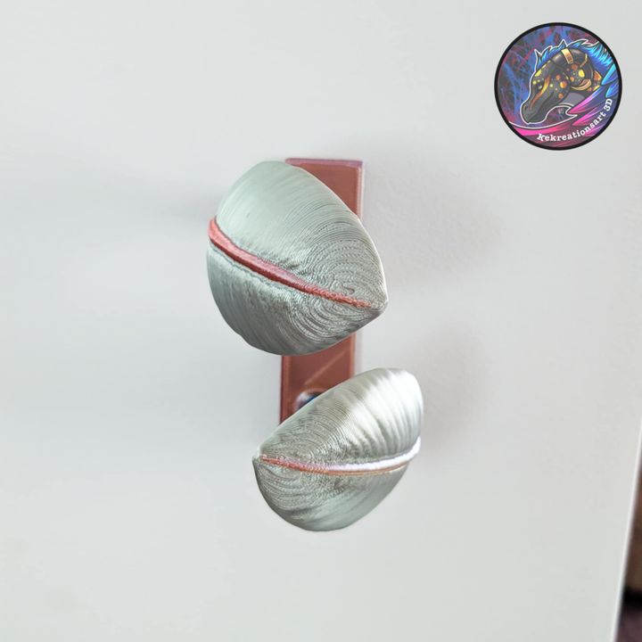 Leaf Curtain Holder, designed by Kekreations (2 pieces)