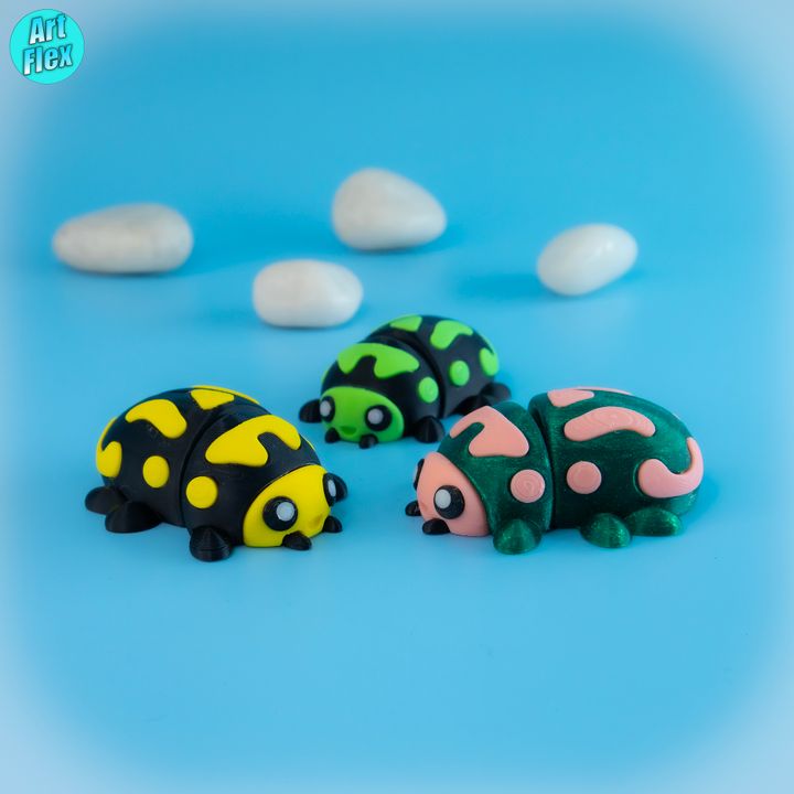 Little Flexi Fiddler Beetle, designed by ArtFlex