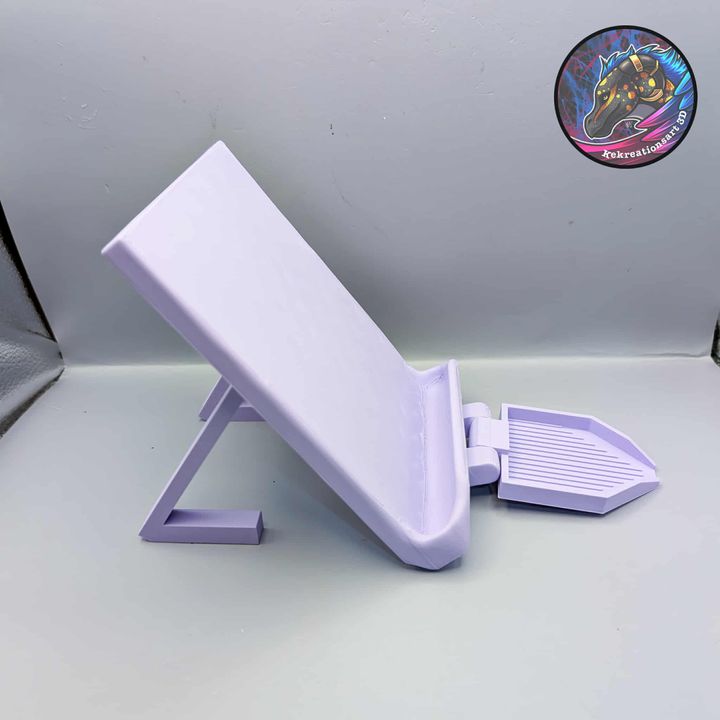 Mini diamond art on the go stand, designed by Kekreations