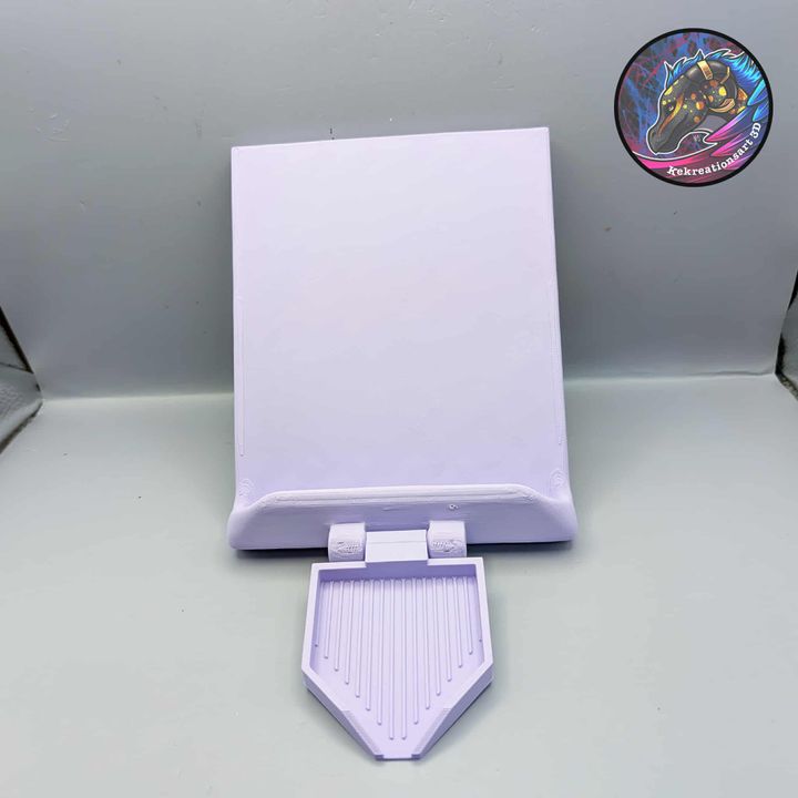 Mini diamond art on the go stand, designed by Kekreations